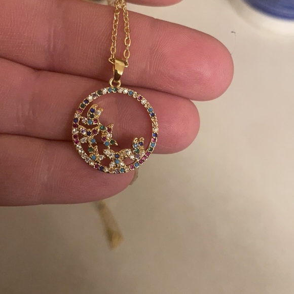 18k plated circle w/butterfly pendant necklace - Picture 8 of 11